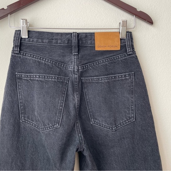 Aritzia Denim Forum The Farrah Hi Rise Wide Leg Jean in Black Eyeliner
Size 24 - Picture 11 of 13